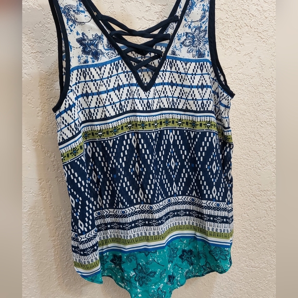 iz byer printed multipattern top - Picture 2 of 10